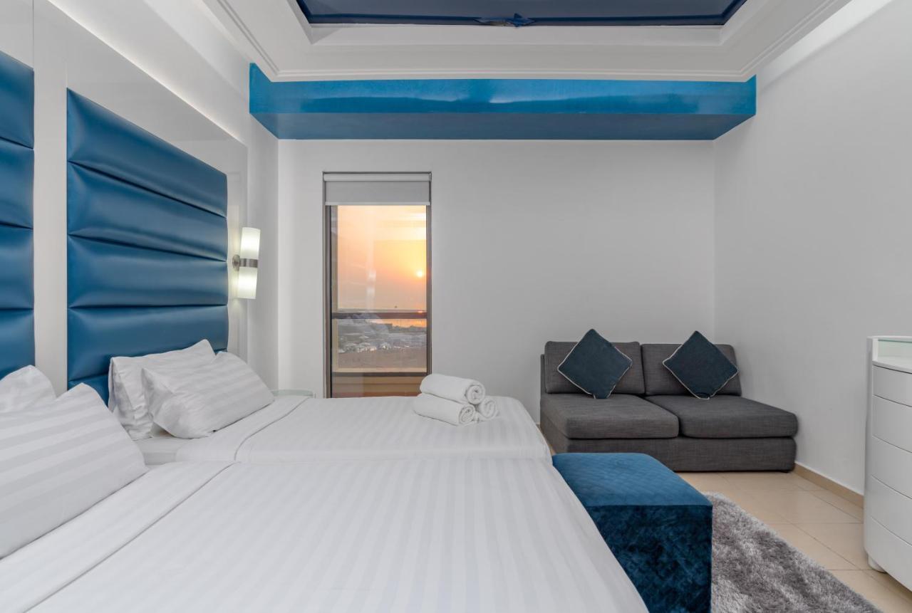 Elan Rimal 5 Suits Apartment *